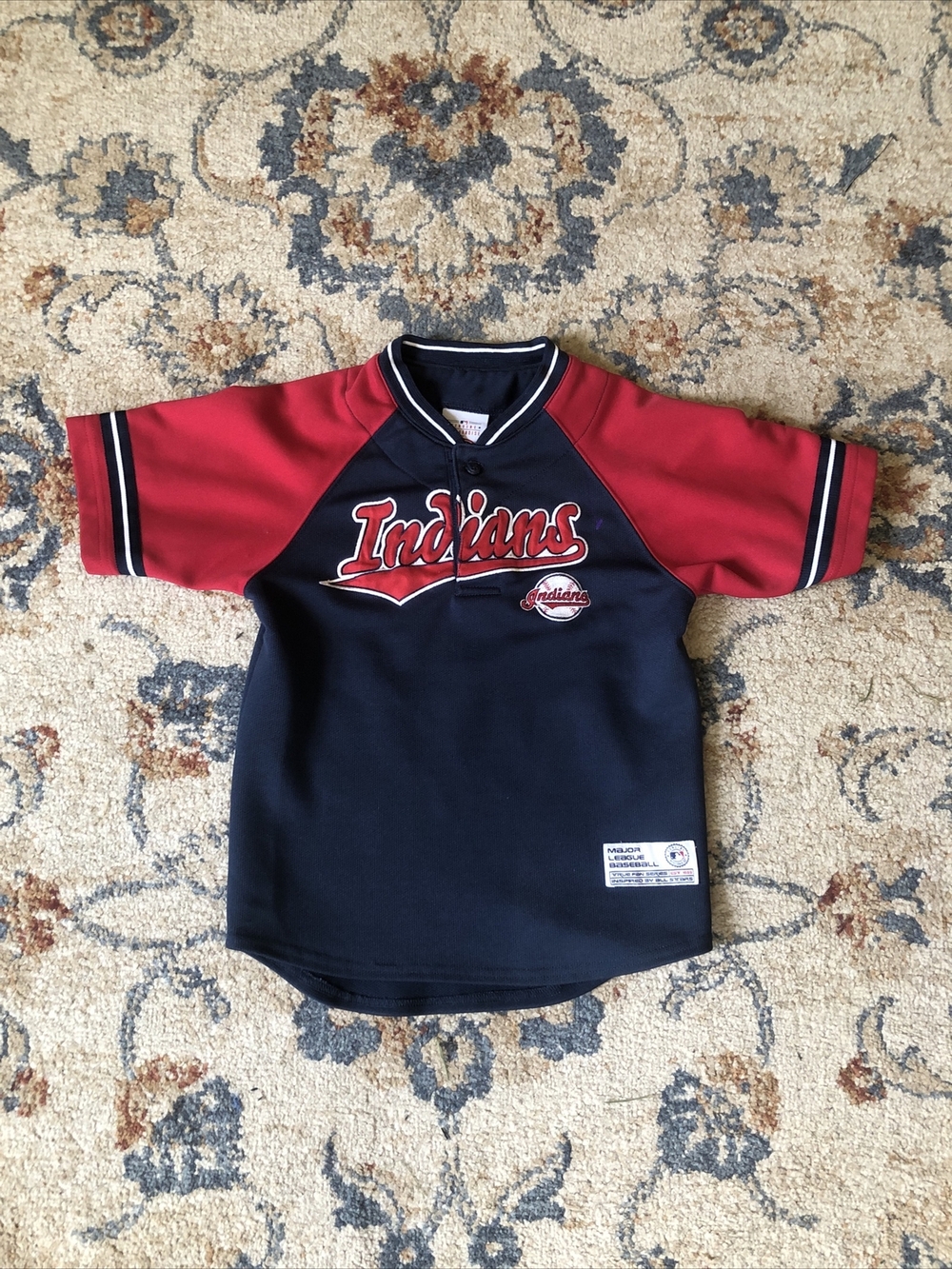 Cleveland Indians True Fan Series Genuine MLB Merchandise Jersey Size Large Kids